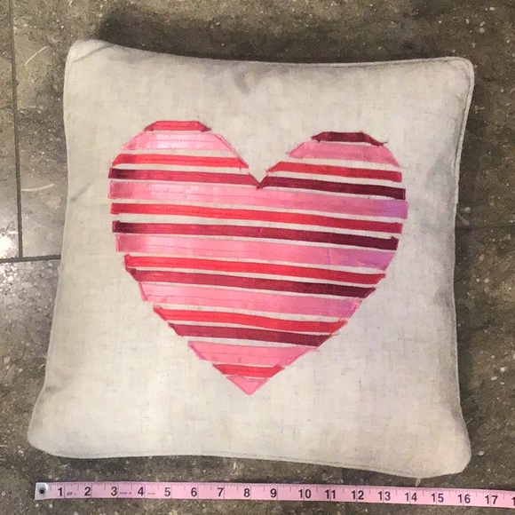 Valentine Pillow, Secret Celebrity, ribbon heart - Picture 4 of 10